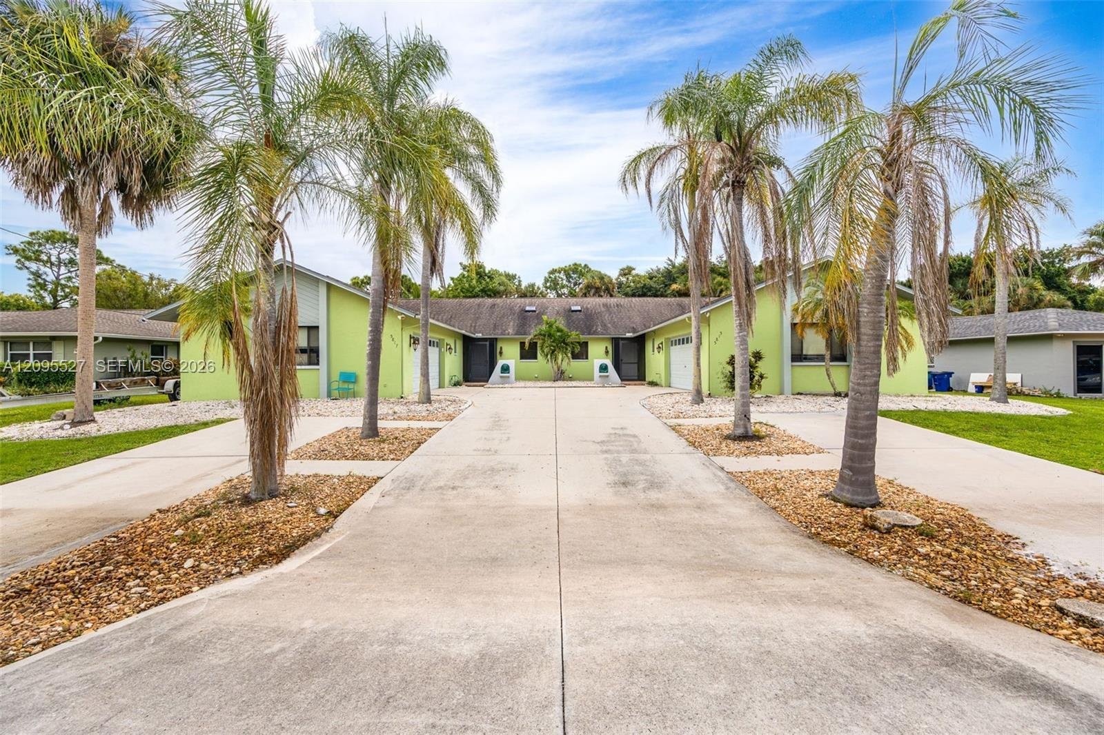 5815/5817 Littlestone Ct, North Fort Myers